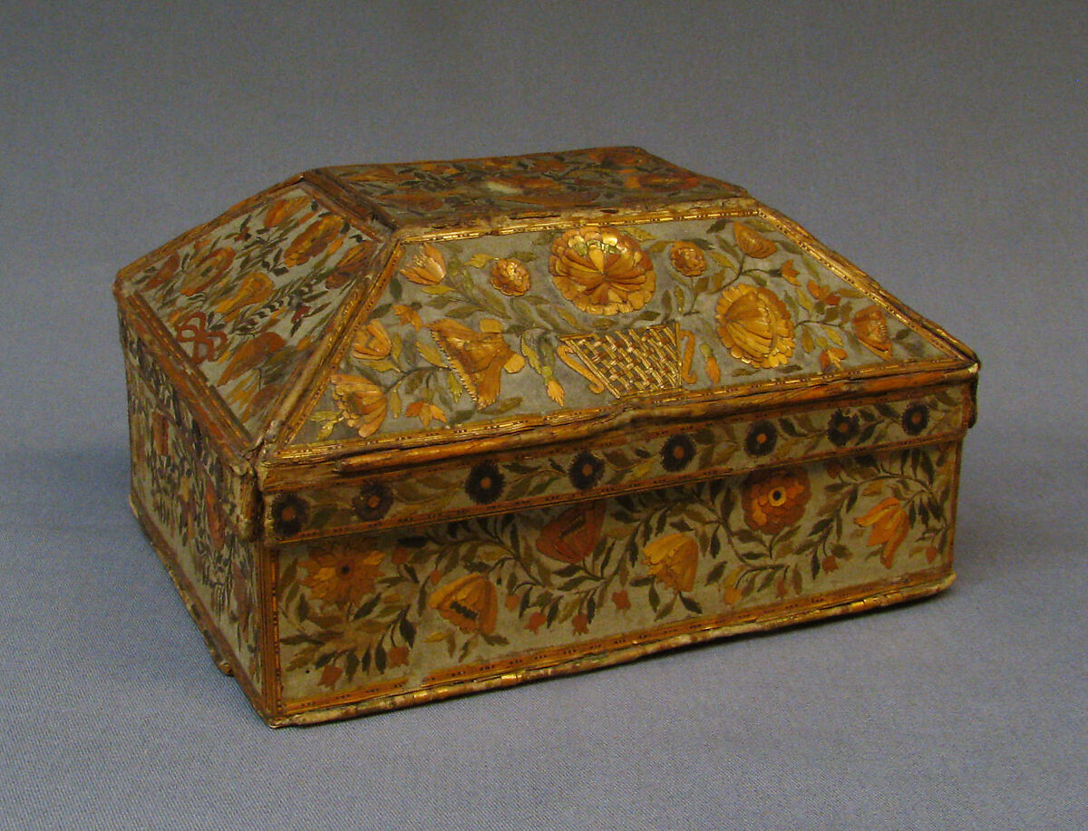 Box, Straw, cardboard, silk, paper lining, probably French