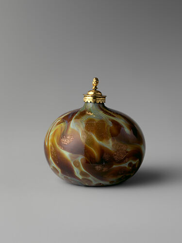 Perfume bottle