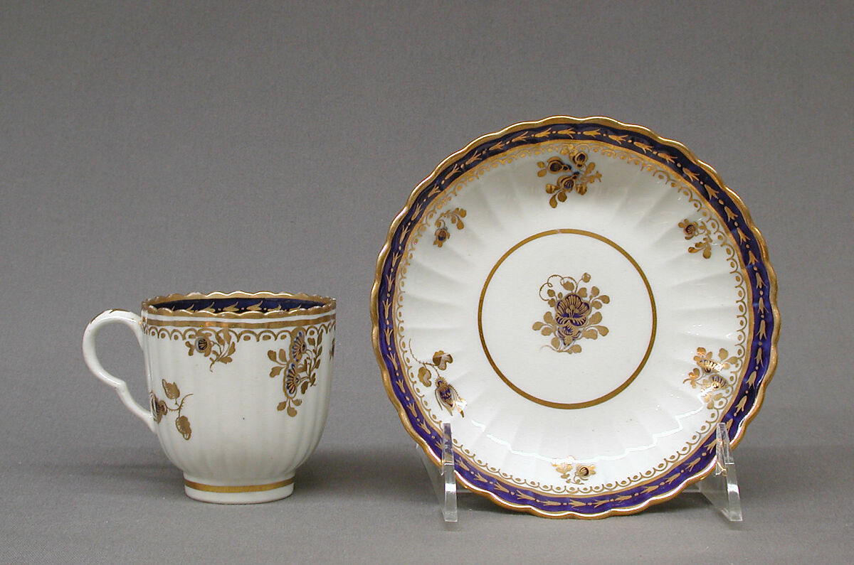 Saucer, Caughley Factory (British, ca. 1772–1799), Soft-paste porcelain, British, Caughley 