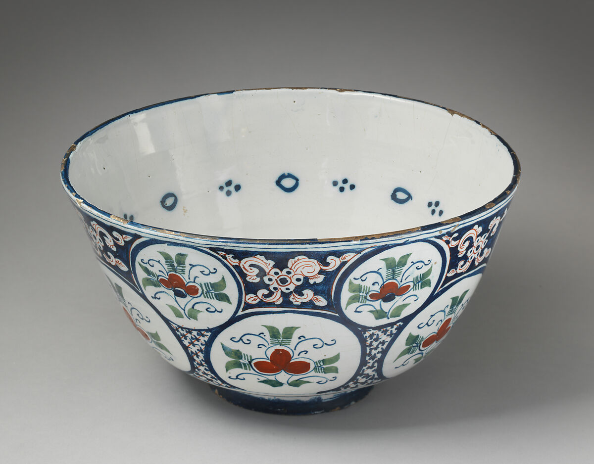 Bowl, Tin-glazed earthenware, British, Bristol