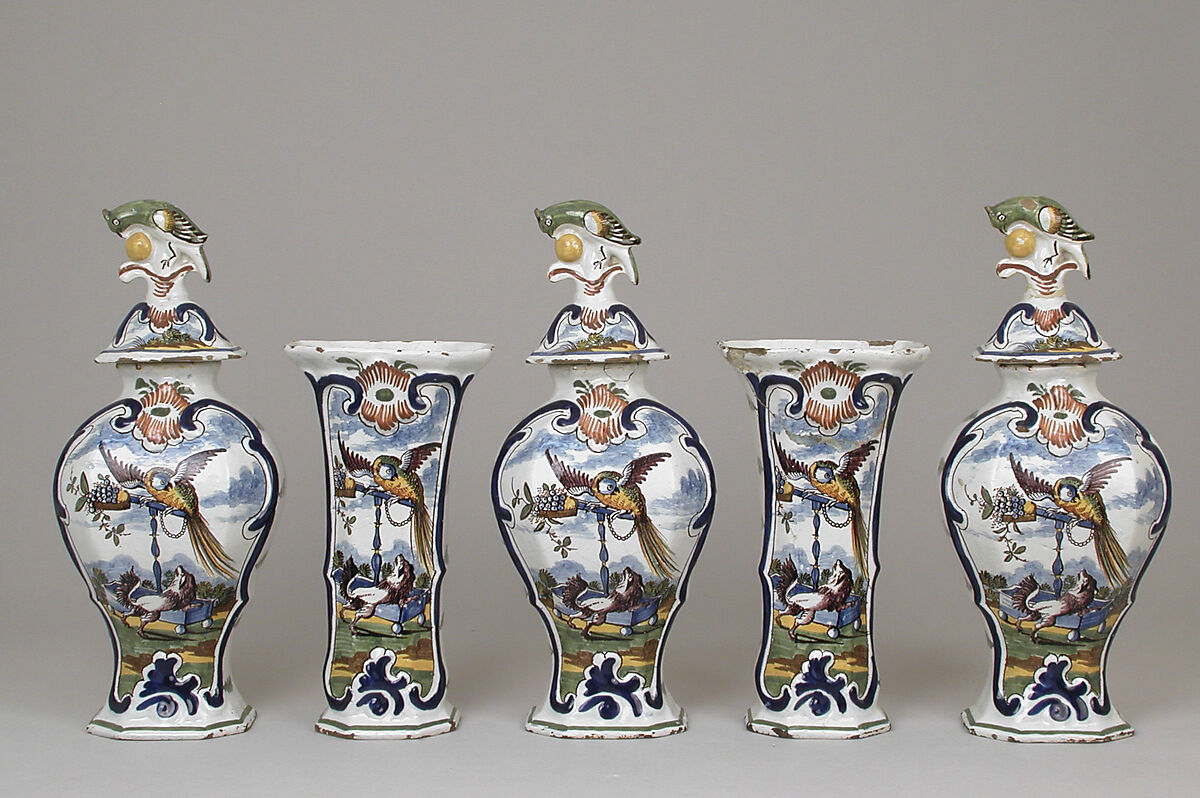 Pair of vases with covers (part of a garniture), De Porceleyne Claeuw, Tin-glazed earthenware, Dutch, Delft 