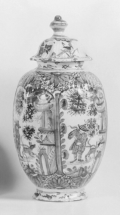 Jar with cover (part of a garniture), Tin-glazed earthenware, Dutch, Delft 