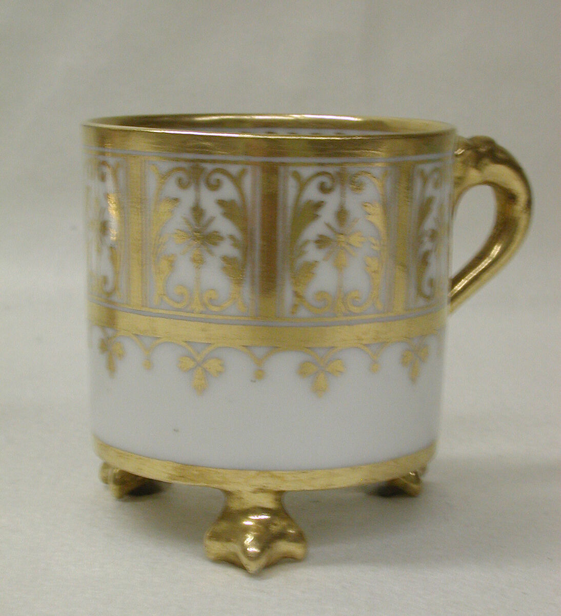 Cup (part of a service), Royal Porcelain Manufactory, Naples (Ferdinand IV period, ca. 1771–ca. 1807), Soft-paste porcelain, Italian, Naples 