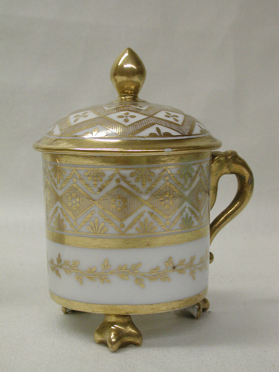 Cup with cover, Royal Porcelain Manufactory, Naples (Ferdinand IV period, ca. 1771–ca. 1807), Soft-paste porcelain, Italian, Naples 