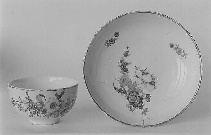 Teabowl and saucer, Zurich Pottery and Porcelain Factory (Swiss, founded 1763), Hard-paste porcelain, Swiss, Zurich 