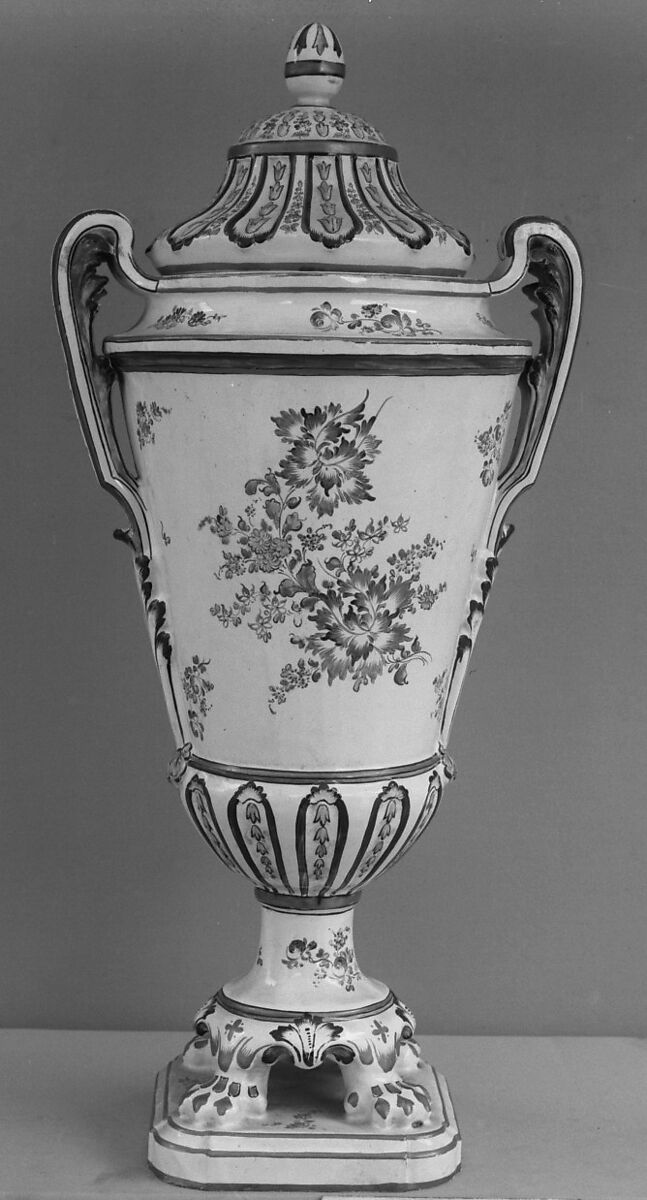 Vase with cover, Faience (tin-glazed earthenware), French 