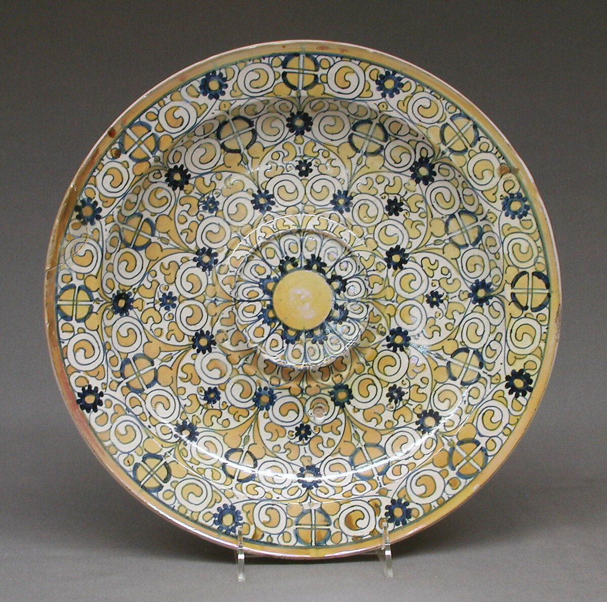 Dish for a ewer, Maiolica (tin-glazed earthenware), lustered, Italian, Deruta 