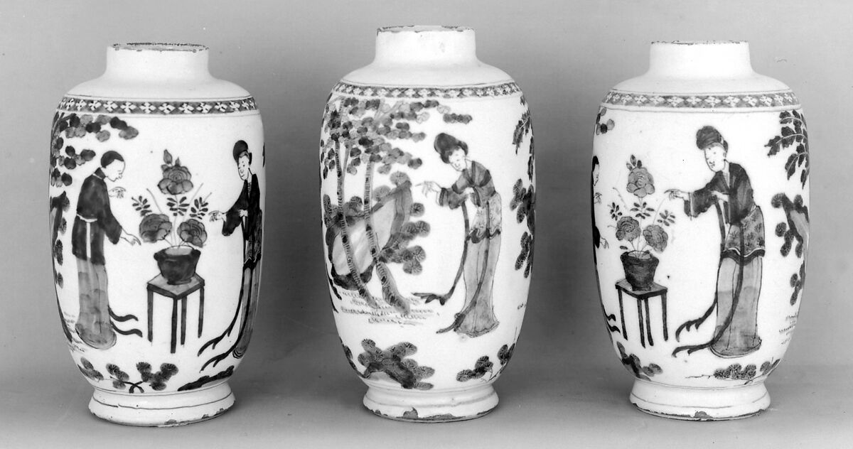 Vase (part of a garniture), De Witte Starre Manufactory, Tin-glazed earthenware, Dutch, Delft 