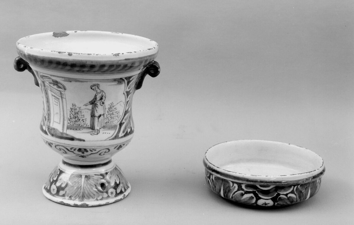 Vase and coaster, Factory of de Porceleyne Lampetkan, Tin-glazed earthenware, Dutch, Delft 