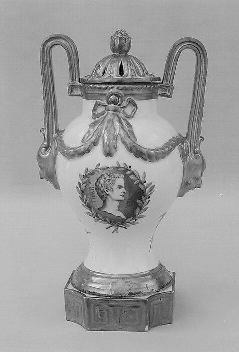 Vase (part of a garniture), Fürstenberg Porcelain Manufactory (German, founded 1747), Hard-paste porcelain, German, Fürstenberg 