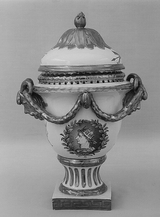 Vase (part of a garniture), Fürstenberg Porcelain Manufactory (German, founded 1747), Hard-paste porcelain, German, Fürstenberg 