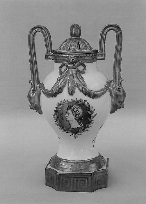 Vase (part of a garniture), Fürstenberg Porcelain Manufactory (German, founded 1747), Hard-paste porcelain, German, Fürstenberg 