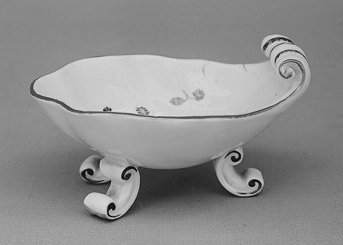 Saltcellar, Höchst Manufactory (German, 1746–1796), Hard-paste porcelain, German, Höchst 