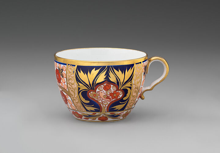 Cup (part of a service)