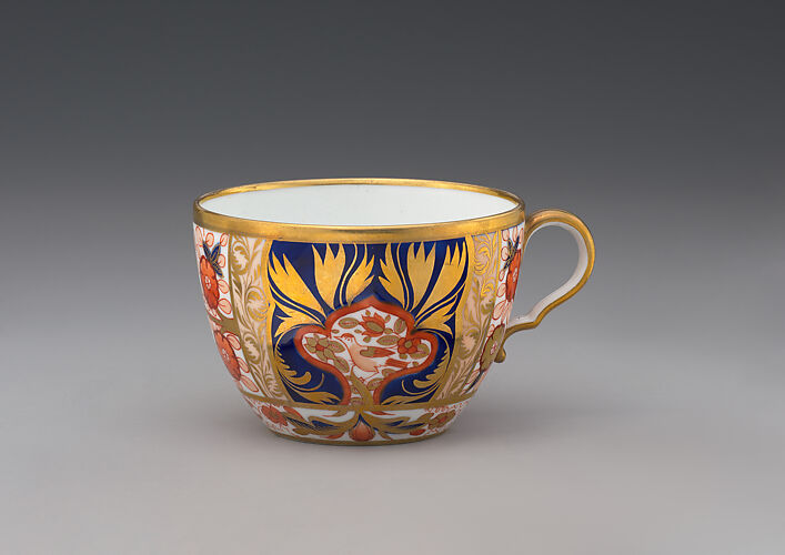 Cup (part of a service)