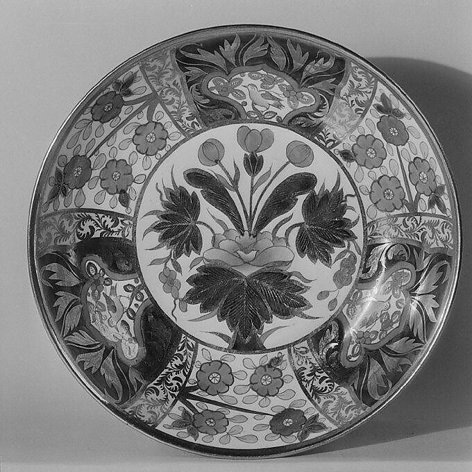 Saucer (part of a service), J. Spode, Soft-paste porcelain, British, Stoke-on-Trent, Staffordshire 