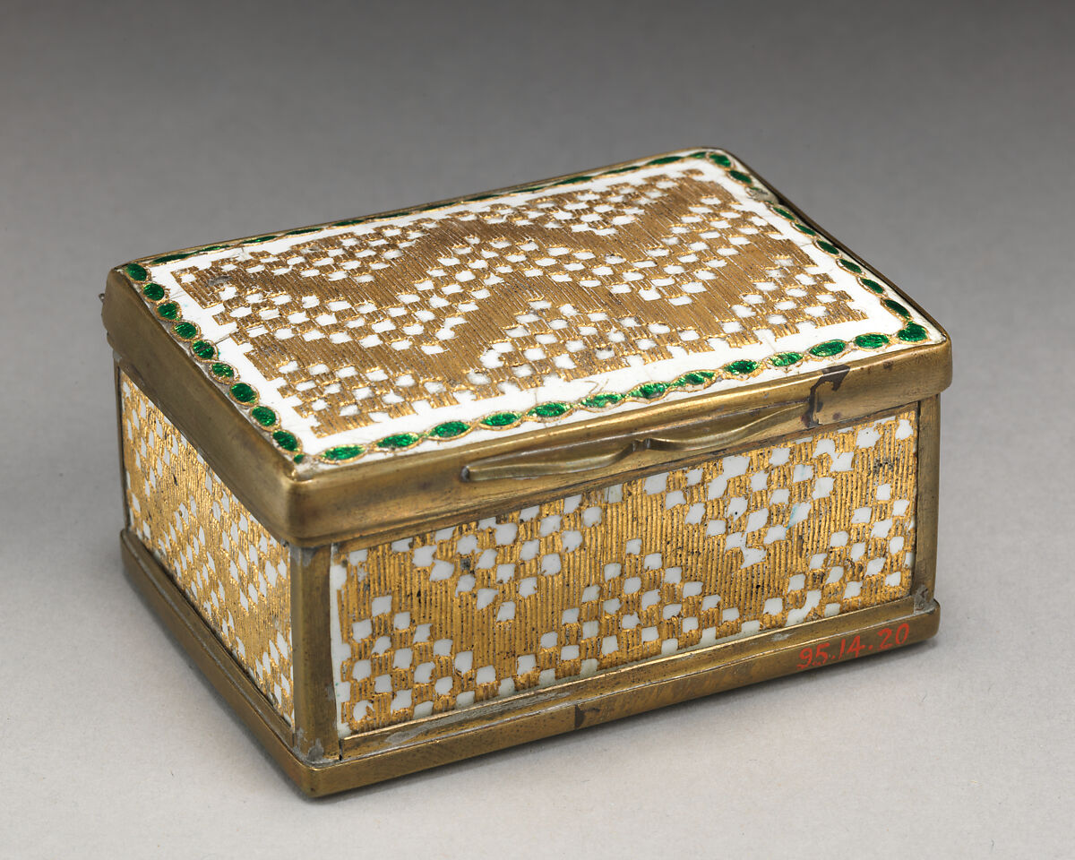 Snuffbox, Enamel on copper, inlaid with gold; copper mounts, German 