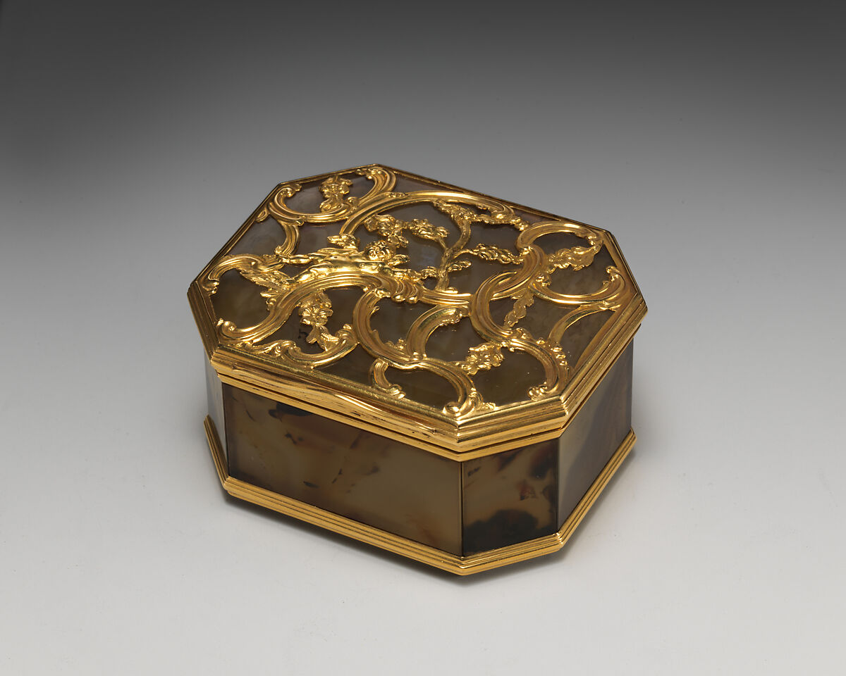Box, Agate, gold, British 