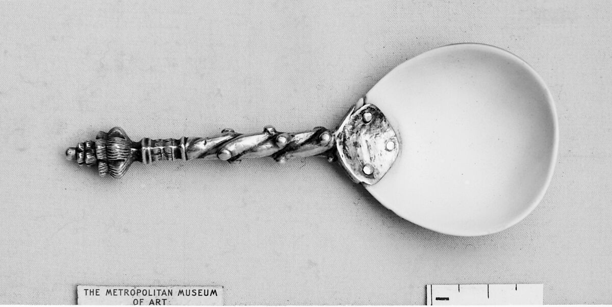 Spoon, Silver, shell, possibly German 