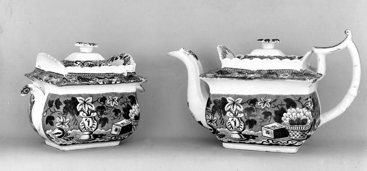 Sugar bowl, James and Ralph Clews (British, Cobridge, Stoke-on-Trent, active ca. 1818–36), Blue printed ware, British 