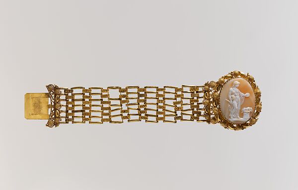 Bracelet (part of a set)