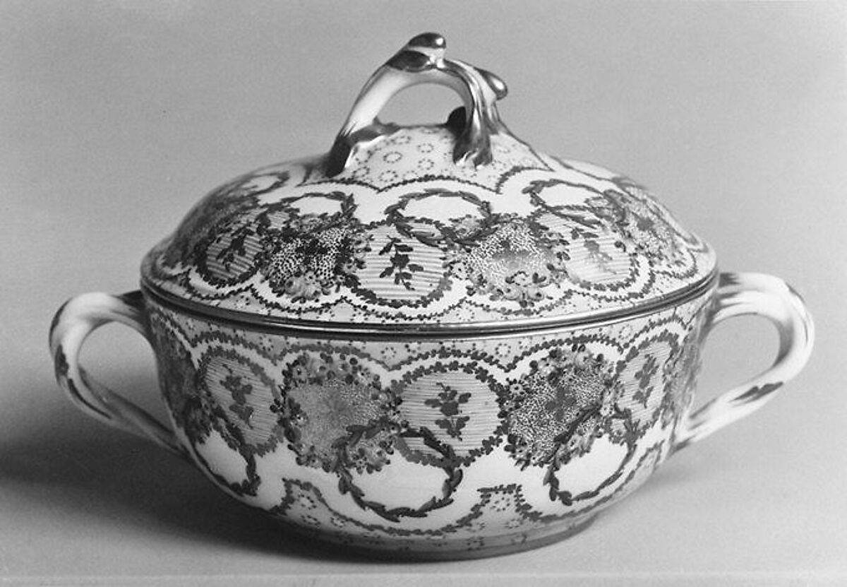 Bowl (écuelle), Sèvres Manufactory (French, 1740–present), Soft-paste porcelain, French, Sèvres 