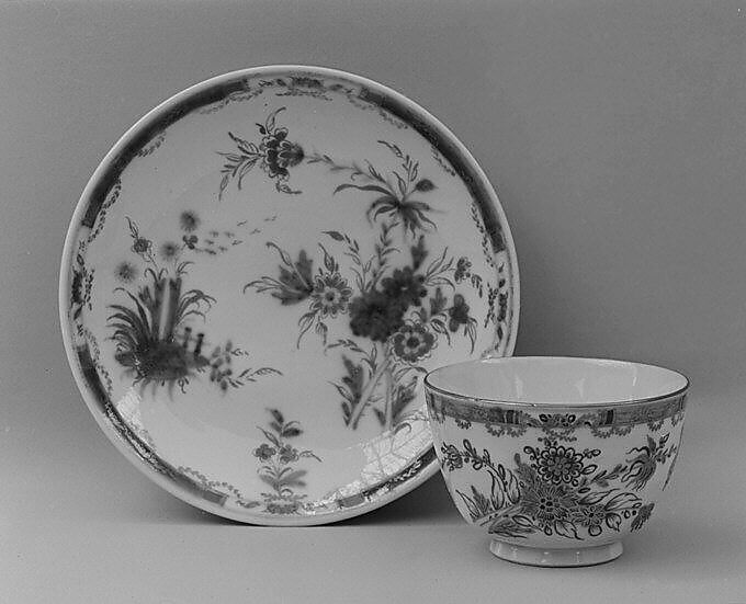 Cup and saucer, Doccia Porcelain Manufactory (Italian, 1737–1896), Hard-paste porcelain, Italian, Florence 