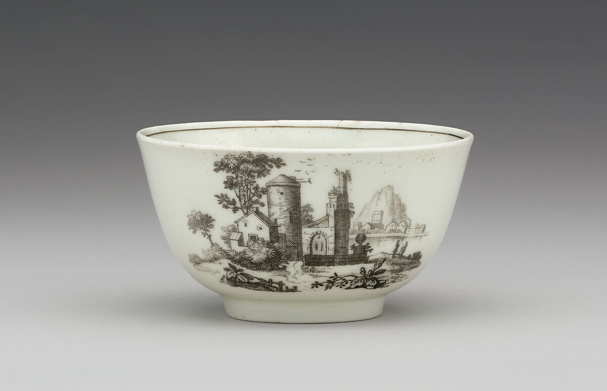 Cup and saucer, Worcester factory (British, 1751–2008), Soft-paste porcelain, British, Worcester