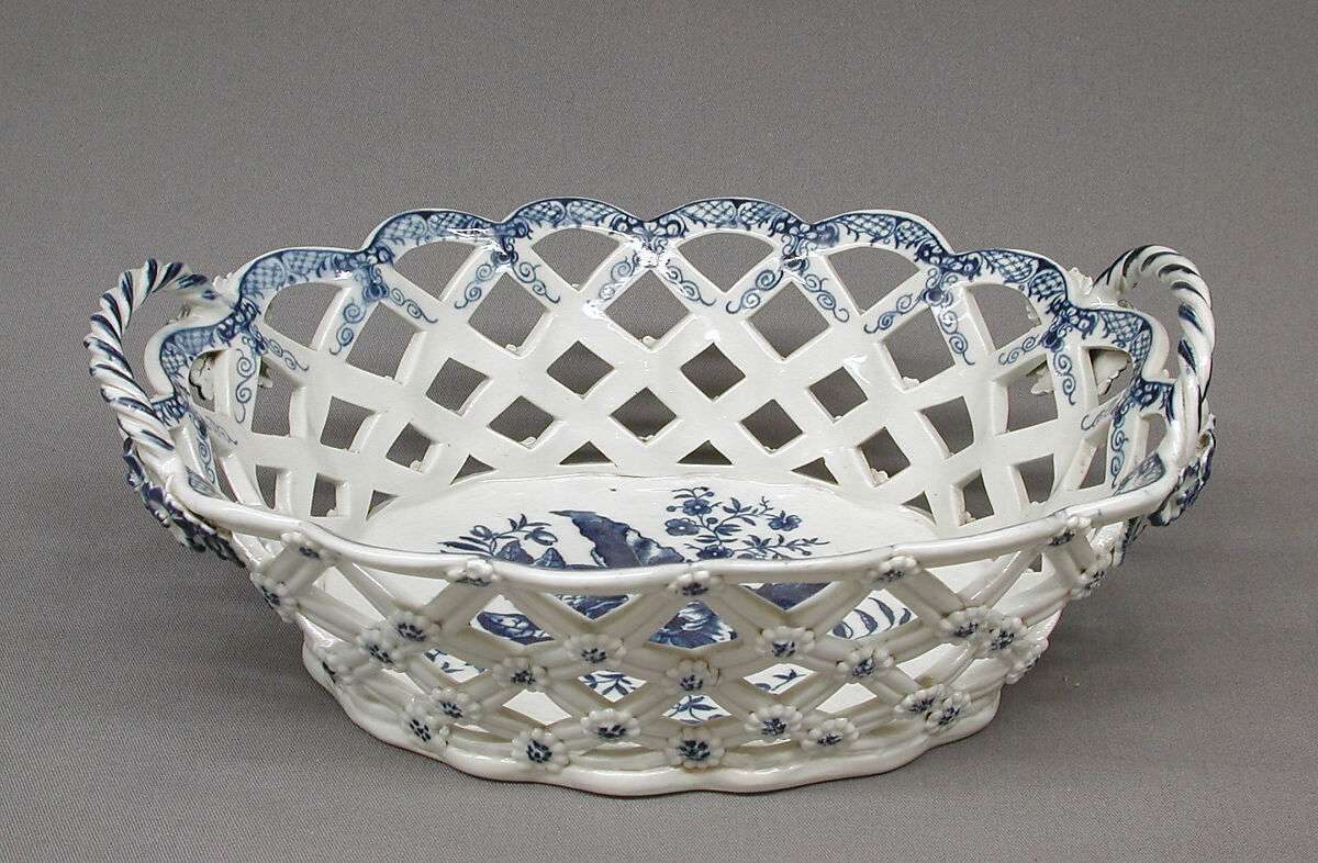 Dessert basket, Caughley Factory (British, ca. 1772–1799), Soft-paste porcelain, British, Caughley 
