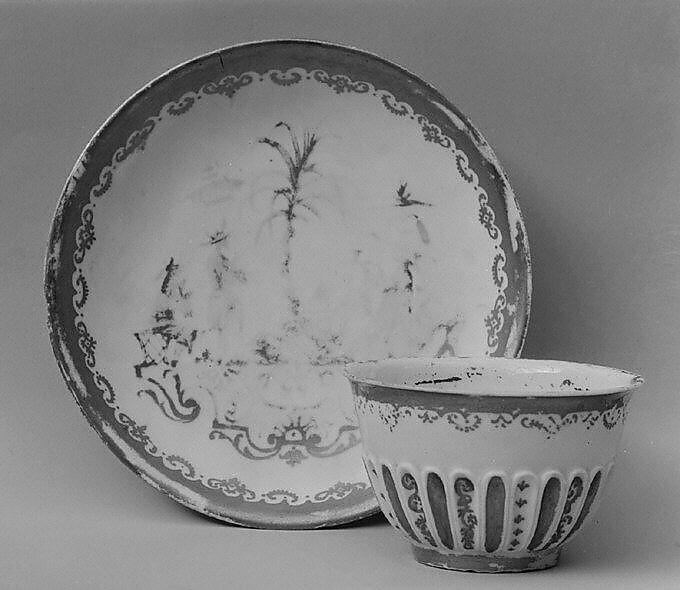 Saucer, Meissen Manufactory (German, 1710–present), Hard-paste porcelain, German, Meissen 