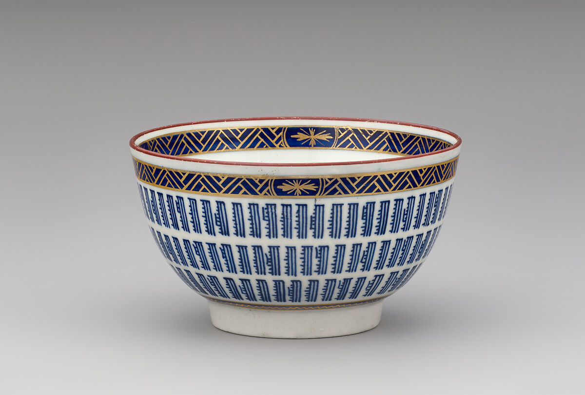 Cup and saucer, Possibly Worcester factory (British, 1751–2008), Soft-paste porcelain, British, Worcester or Caughley