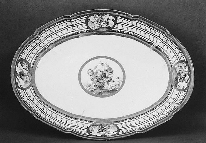 Fruit dish (compotier ovale), Sèvres Manufactory (French, 1740–present), Soft-paste porcelain, French, Sèvres 