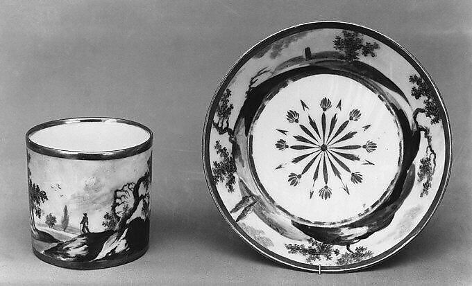 Cup and saucer (part of a tea set), Hard-paste porcelain, French, Paris 