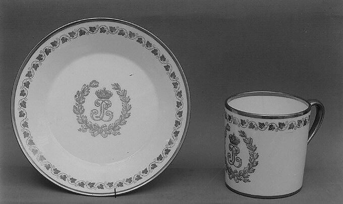 Saucer, Sèvres Manufactory (French, 1740–present), Soft-paste porcelain, French, Sèvres 