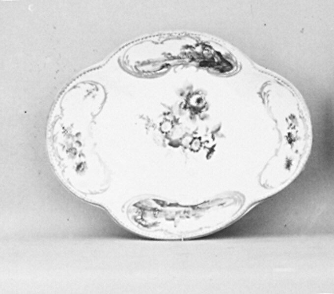 Small tray, Meissen Manufactory (German, 1710–present), Hard-paste porcelain, German, Meissen 