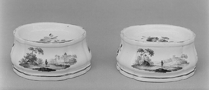 Pair of saltcellars, Frankenthal Porcelain Manufactory (German), Hard-paste porcelain, German, Frankenthal 