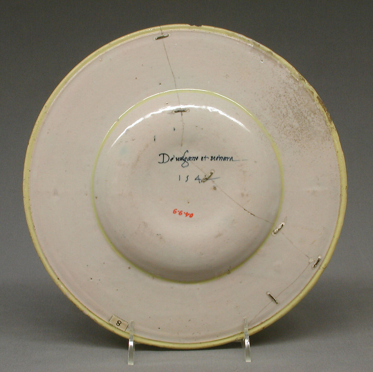 Plate depicting scene of Vulcan, Venus and Mars, Figures painted by Fra Xanto Avelli da Rovigo (ca. 1486–1582), Maiolica (tin-glazed earthenware), Italian, Urbino