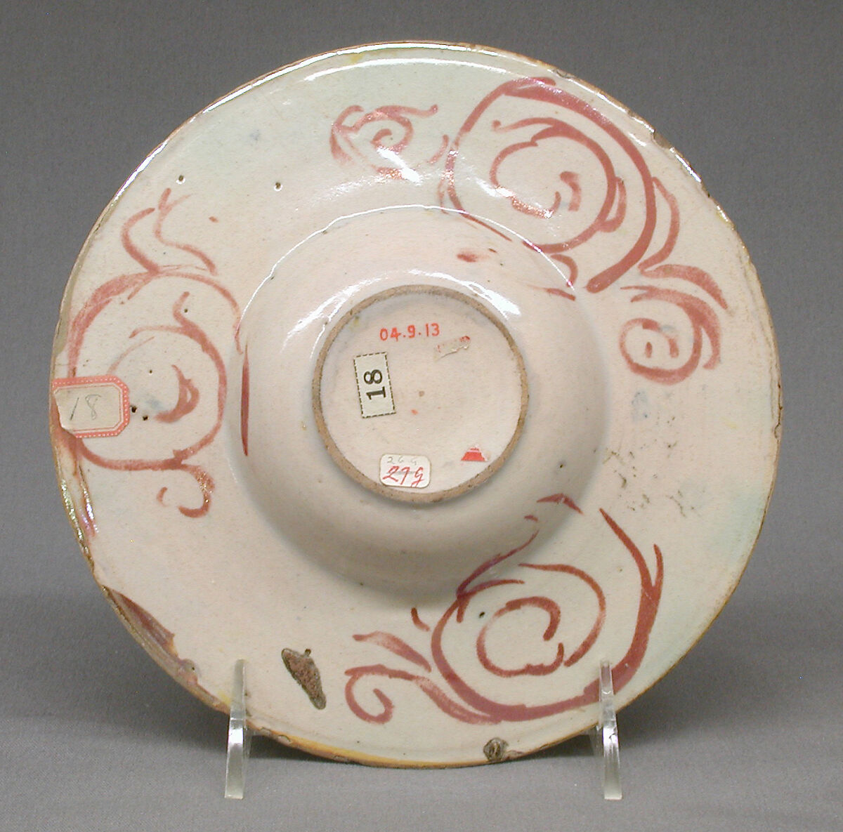 Plate, Maiolica (tin-glazed earthenware), lustered, Italian, possibly Urbino with Gubbio luster