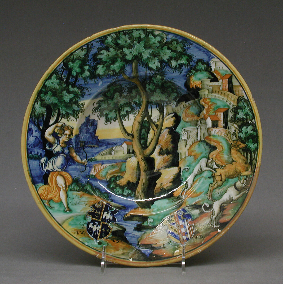 Plate, Maiolica (tin-glazed earthenware), Italian, Urbino 