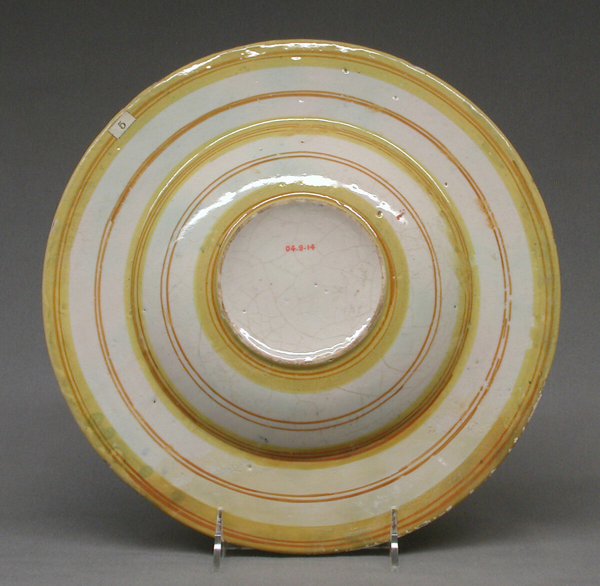 Plate, Maiolica (tin-glazed earthenware), Italian, Urbino