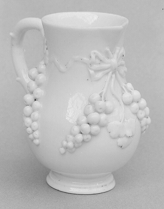 Cream jug, Soft-paste porcelain, French 
