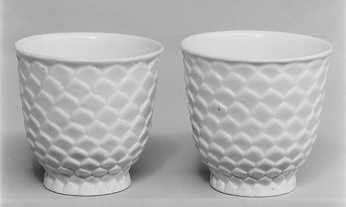 Cup (one of a pair), Saint-Cloud factory (French, mid-1690s–1766), Soft-paste porcelain, French, Saint-Cloud