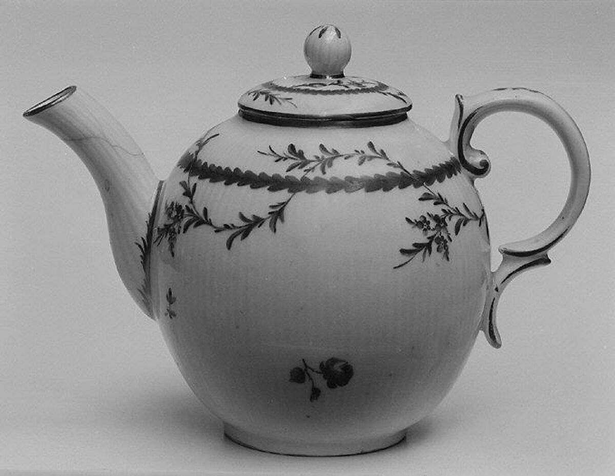 Teapot, Loosdrecht, Hard-paste porcelain, Dutch, Loosdrecht 