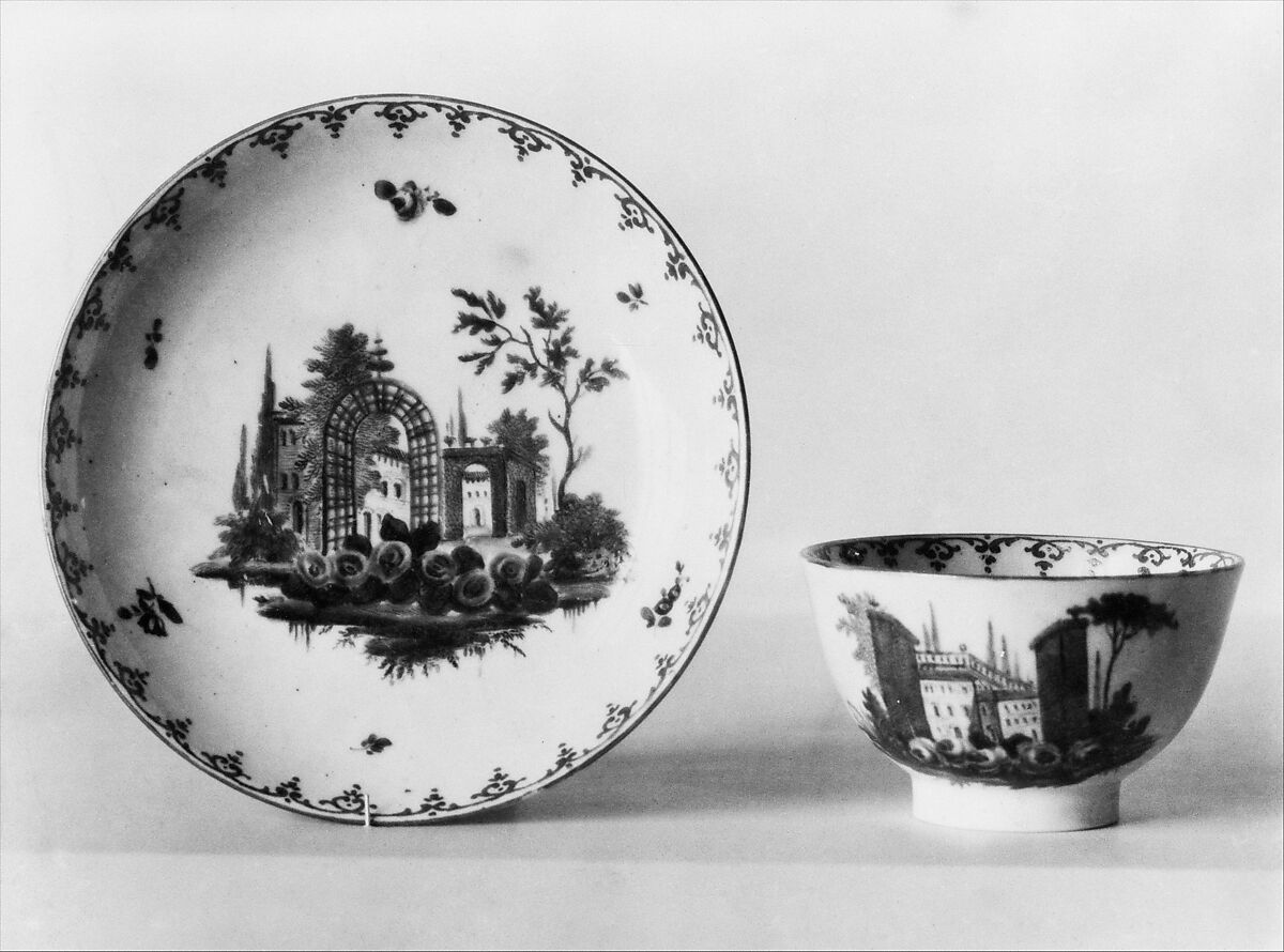 Teabowl and saucer, Cozzi Manufactory (Italian, 1764–1812), Hard-paste porcelain, Italian, Venice 