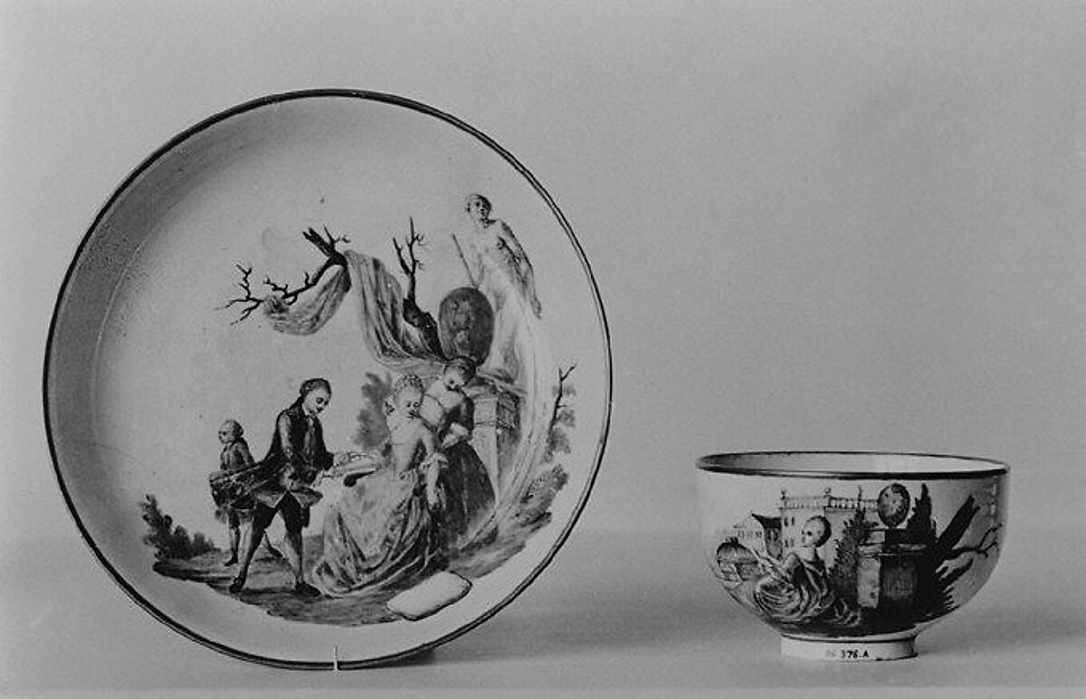 Teabowl and saucer, Cozzi Manufactory (Italian, 1764–1812), Hard-paste porcelain, Italian, Venice 