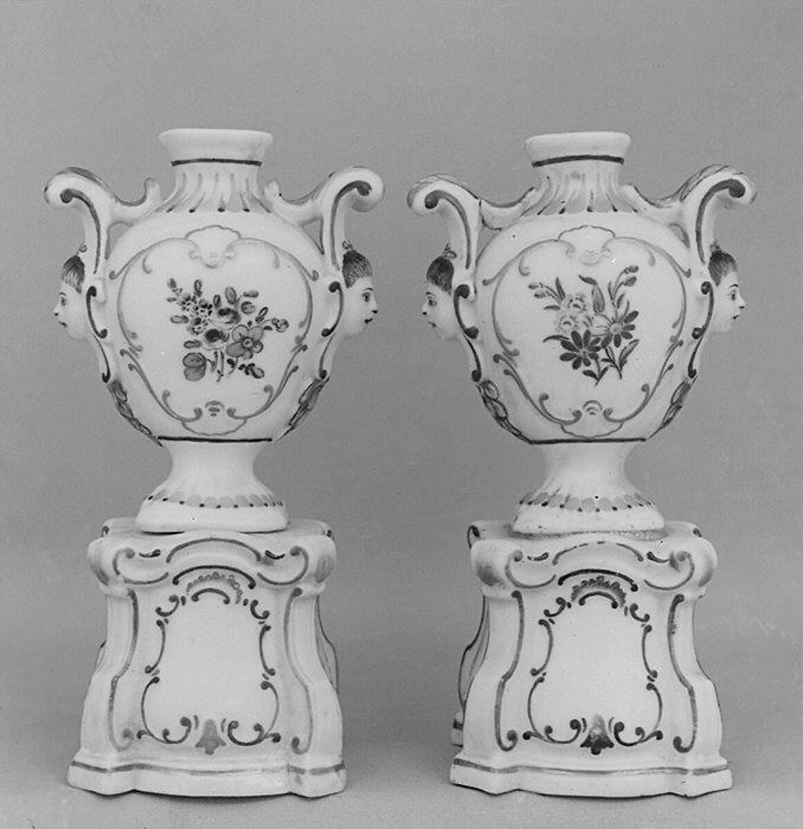 Pair of small vases, Doccia Porcelain Manufactory (Italian, 1737–1896), Hard-paste porcelain, Italian, Florence 
