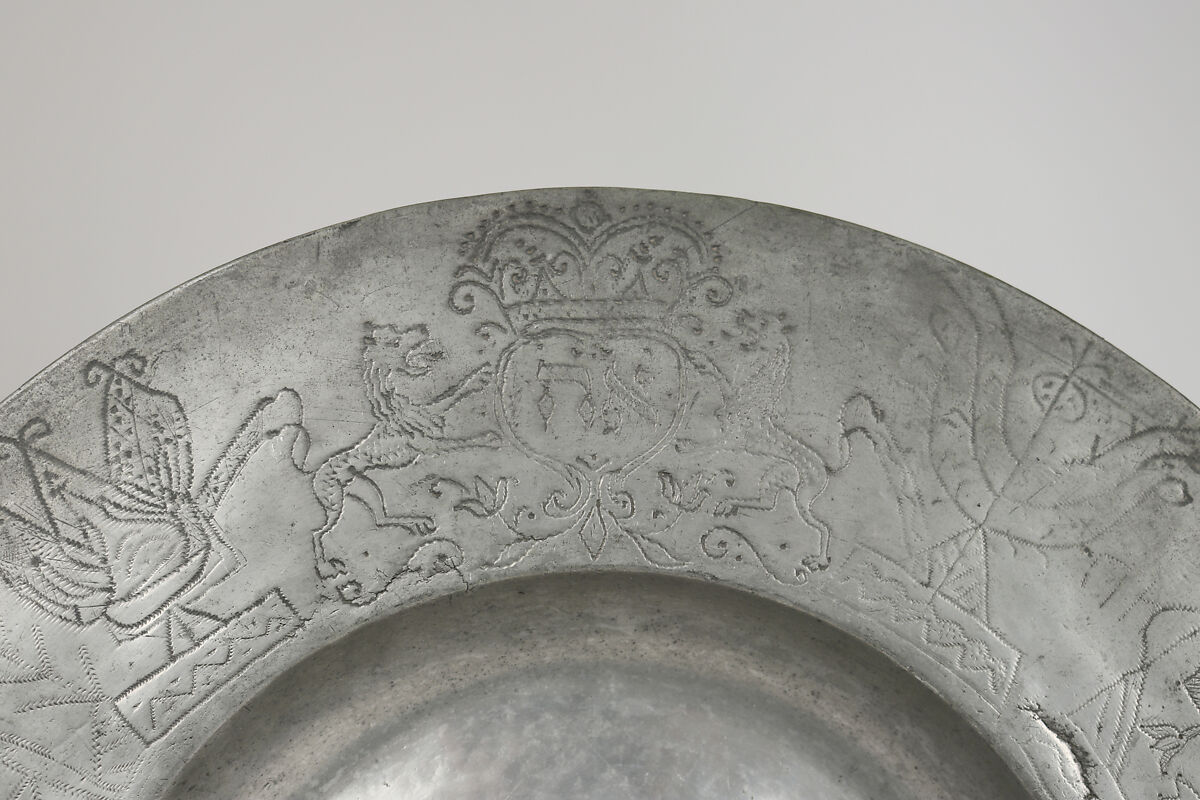 Plate with Hebrew inscriptions, Pewter, German
