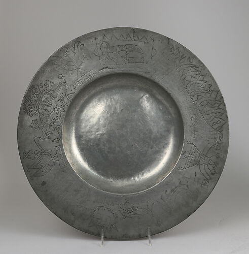 Plate with Hebrew inscriptions