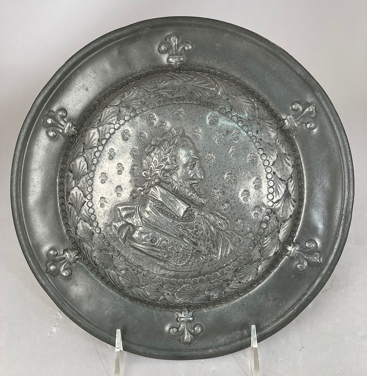 Plate with relief portrait of Henry IV of France, Pewter, possibly French