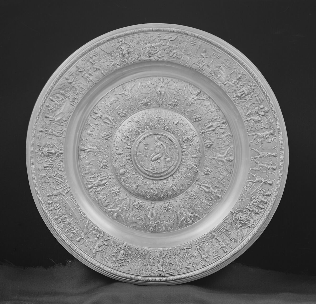 Plateau or salver, After an original by Kasper Enderlein (1560–1633), Pewter, British, Birmingham, after German original 